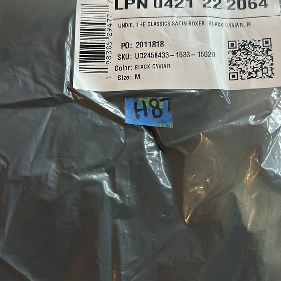 NWT, Savage X Fenty, The classics satin boxer, black caviar, medium - Picture 4 of 4